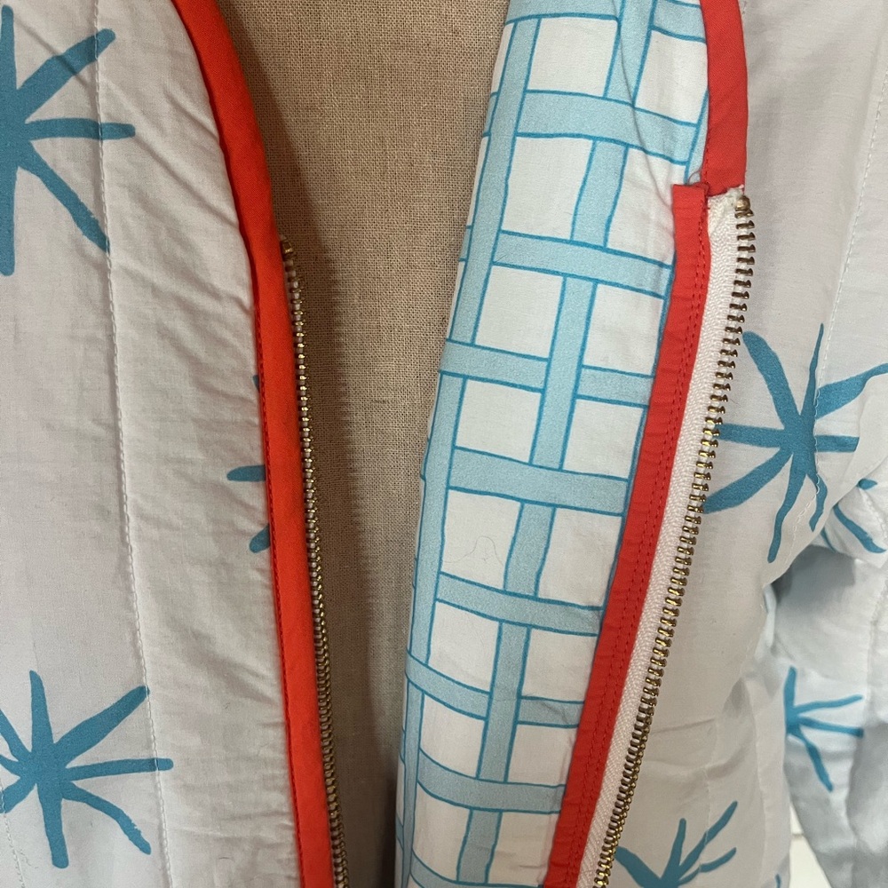 Quilted Jacket in Star Blue Print - Picture 8 of 10